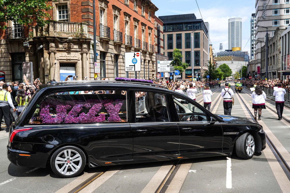 🦇 #OzzyOsbourneForever