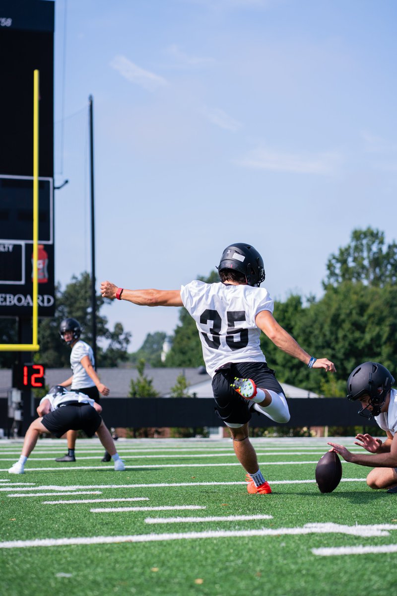 DAY 1️⃣

It's 𝙂𝙊𝙊𝘿 to be back.