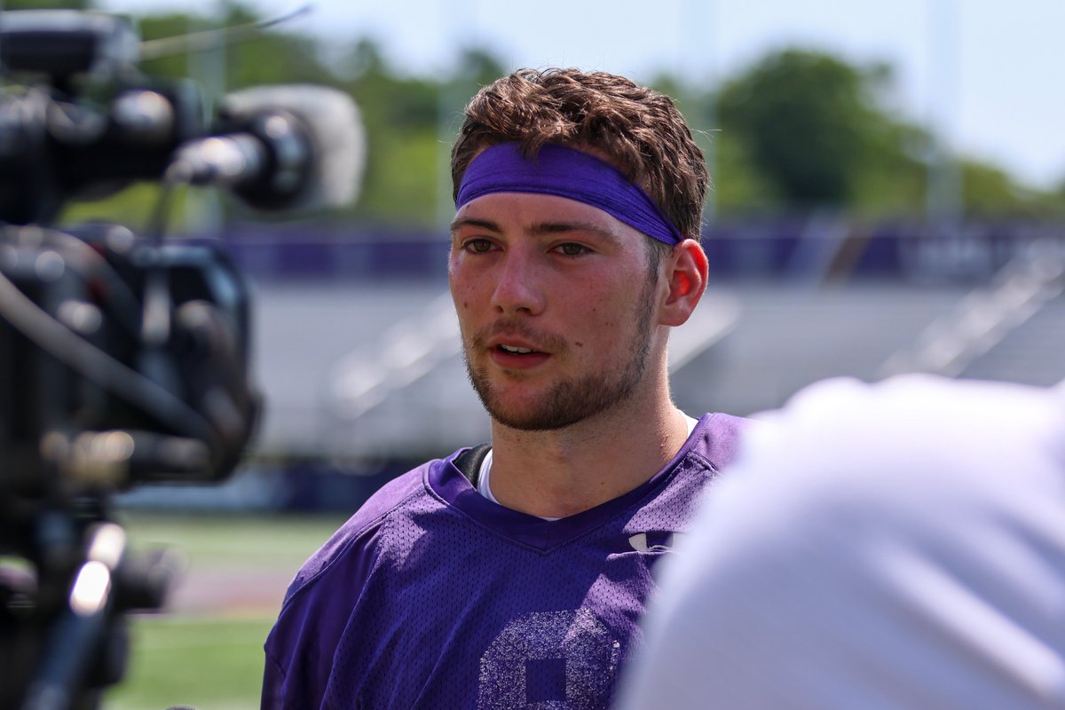 Catchin' some camera time 🎥

#UAUKNOW