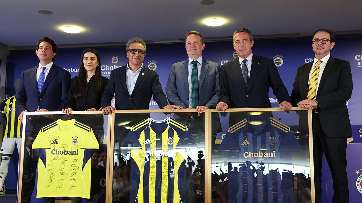 elifisiktr's tweet image. 70 milyona transfer yaptıkları gün fenerbahçe sponsoru #chobani yi konuşuyorlar. Sen çok büyüksün Fenerbahçe . 

gizli değil alanen, illegal değil legal sponsorluk hayırlı olsun. 

algılarınıza inat. 3 formadan da alcam. yaşa fenerbahçe
