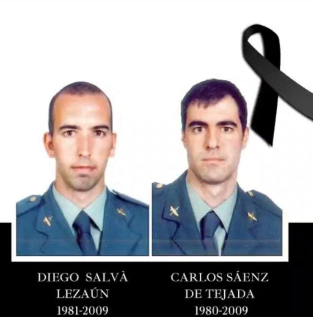 UoBaleares's tweet image. Homenaje a los guardias civiles Diego Salvá Lezaun y Carlos Sáenz de Tejada, asesinados por ETA.

Calvià rinde homenaje a Diego Salvá Lezaun y Carlos Sáenz de Tejada en el 16 aniversario del atentado de ETA en Palmanova - Ajuntament de Calvià. Mallorca share.google/4gDg5MwBxV5JaN…