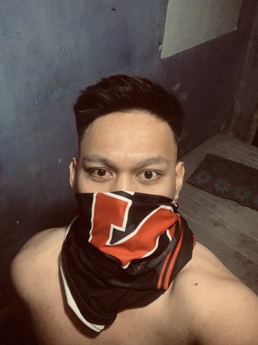 apriangsat tweet media