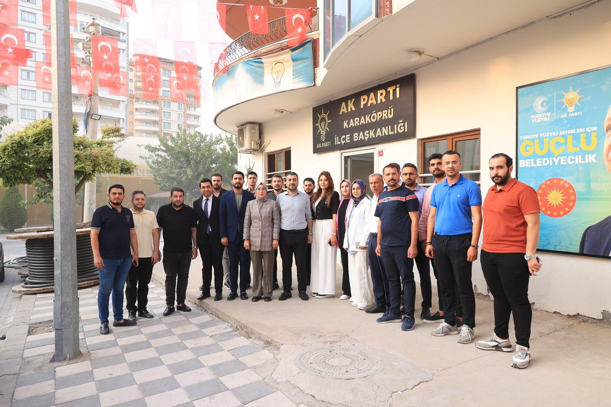 CEVAHİR ASUMAN YAZMACI (@cyazmac) on Twitter photo 📍<a href="/Karakopruak/">AK PARTİ KARAKÖPRÜ</a>
Teşkilatımızda vatandaşlarımızla bir araya geldik, görüş ve taleplerini dinledik, önerilerini not ettik.
Kutlu davamıza kendilerini adayan AK Kadrolarımızla güzel ilçemiz Karaköprü, Şanlı Şehrimiz ve ülkemiz için Cumhurbaşkanımız Sayın <a href="/RTErdogan/">Recep Tayyip Erdoğan</a> liderliğinde 📍<a href="/Karakopruak/">AK PARTİ KARAKÖPRÜ</a>
Teşkilatımızda vatandaşlarımızla bir araya geldik, görüş ve taleplerini dinledik, önerilerini not ettik.
Kutlu davamıza kendilerini adayan AK Kadrolarımızla güzel ilçemiz Karaköprü, Şanlı Şehrimiz ve ülkemiz için Cumhurbaşkanımız Sayın <a href="/RTErdogan/">Recep Tayyip Erdoğan</a> liderliğinde