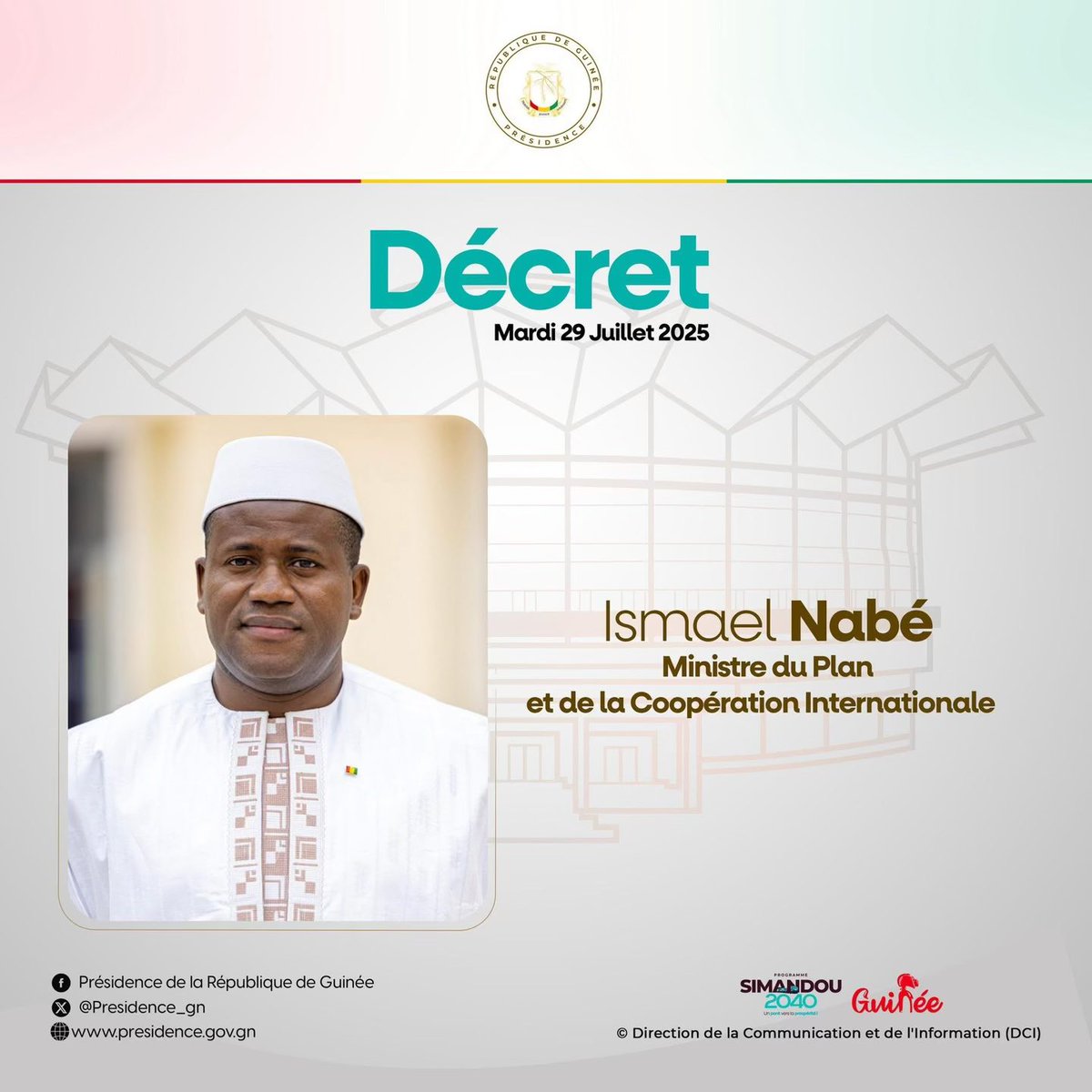 👉 Félicitations à Monsieur Ismaël NABÉ pour sa reconduction à la tête du Ministère du Plan et de la Coopération Internationale. Une confiance renouvelée du Chef de l’État qui salue son leadership et son engagement au service du développement de la Guinée.