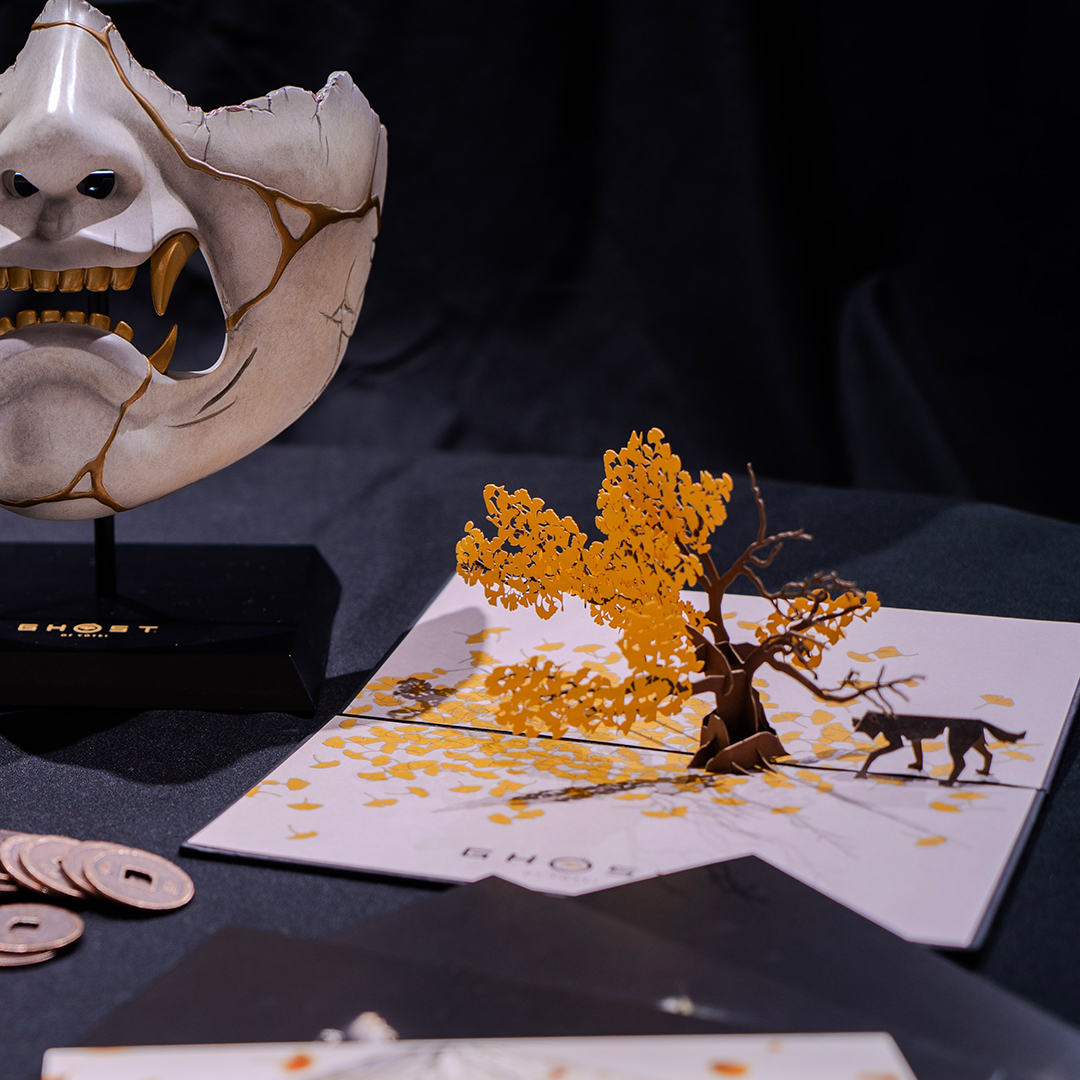 Bir Onryō’nun sahip olması gereken her şey!

👹 Atsu'nun Hayalet maskesi
🖌️ Atsu'nun kuşağı
🐺 Atsu'nun katanasından Tsuba
🍂 Katlanabilir kağıt ginkgo ağacı
💰 Sikke kesesi ve Zeni Hajiki oynama talimatları