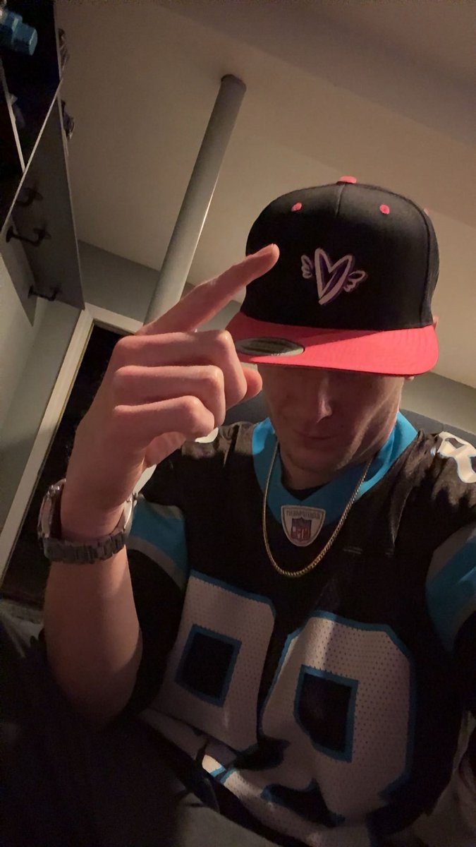 josh 💎🖤 (@viz0rrr) on Twitter photo On Wednesdays, we wear hats 
<a href="/MetaVixensNFT/">MetaVixens 💎💜</a> On Wednesdays, we wear hats 
<a href="/MetaVixensNFT/">MetaVixens 💎💜</a>