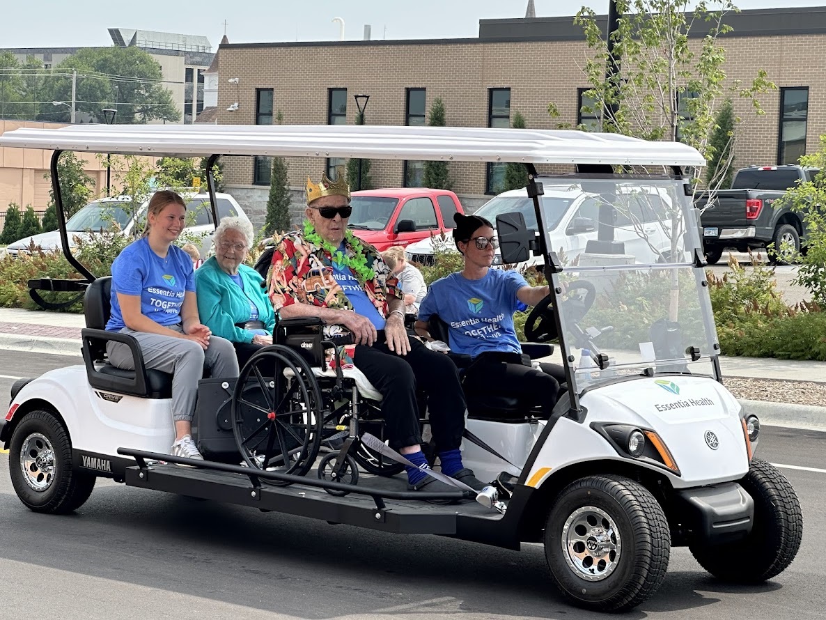 We have royalty in our midst 👑

Earlier this month, Essentia Health-Oak Crossing proudly crowned its 2025 Royalty: King Dick Bellefeuille and Queen Clarice Anderson.

They recently represented Oak Crossing in the Northwest Water Carnival Parade as our honored King and Queen.