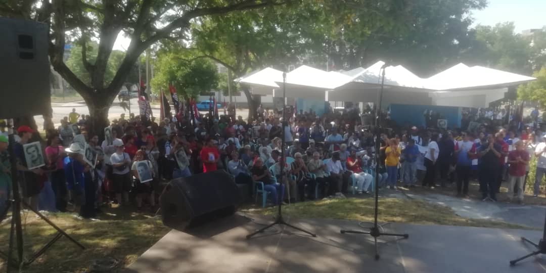 Un año más para rendir homenaje en el parque de los mártires de la clandestinidad en #LaHabanaDeTodos a quienes dieron hasta su vida por luchar contra la tiranía.  #LaLuchaNoHaCesado #CubaEstáFirme 🇨🇺
<a href="/DiazCanelB/">Miguel Díaz-Canel Bermúdez</a> <a href="/DrRobertoMOjeda/">Dr. Roberto Morales Ojeda</a> <a href="/InesMChapman/">Inés María Chapman Waugh</a> <a href="/IzquierdoAlons1/">Livan Izquierdo Alonso</a> <a href="/TamaraHabViej/">Tamara</a>