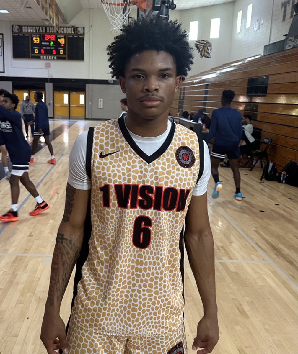 Charger Nation Officially Welcomes 6’4” Forward <a href="/franklatham25/">Frank</a> From Winston Woods High School! Frank Brings Superior Athleticism and Toughness To The Chargers! Keep Your Eyes Open For The Highlight Reels Frank Will Produce This Year!! ⚡️⚡️⚡️