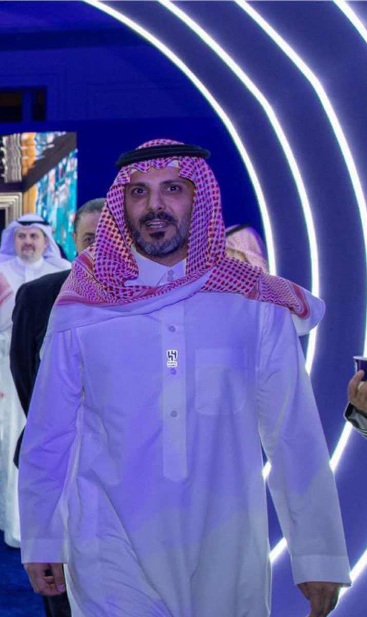 الان بعد رحيل بن نافل المسؤولية بأكملها ملقاه على عاتقك
أتمنى أن تدافع عن حقوق الهلال بالشكل الذي يليق في النادي
وأتمنى أن تجهز كريك وترمي الملعقه عشان نغرف مع اللي يغرفون بالكريك
الهلال يحتاج صفقات وانت المسؤول
فتحرك لا تطير الطيور بأرزاقها