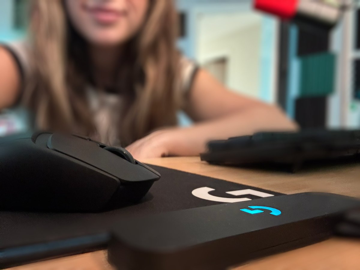 WE STREAMING HOBBIT STUFF! a new lord of the rings game approaches!!! 🧝‍♀️ 👀 

also giving away a G309 + PowerPlay today (thanks <a href="/LogitechG/">Logitech G</a> ❤️) #LogitechGPartner

LET US FARM!

TTV / ELSPETH