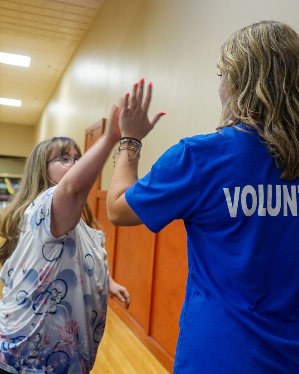 GiGis_Playhouse's tweet image. Our Achievers took their wants vs. needs lesson to the bowling alley! 🎳💛 They budgeted for rentals and snacks, turning fun into growth. So proud of this crew! 💪 #GiGisPlayhouse #AchieversProgram #DownSyndromeAwareness #LifeSkills #InclusionMatters #ConfidenceInAction