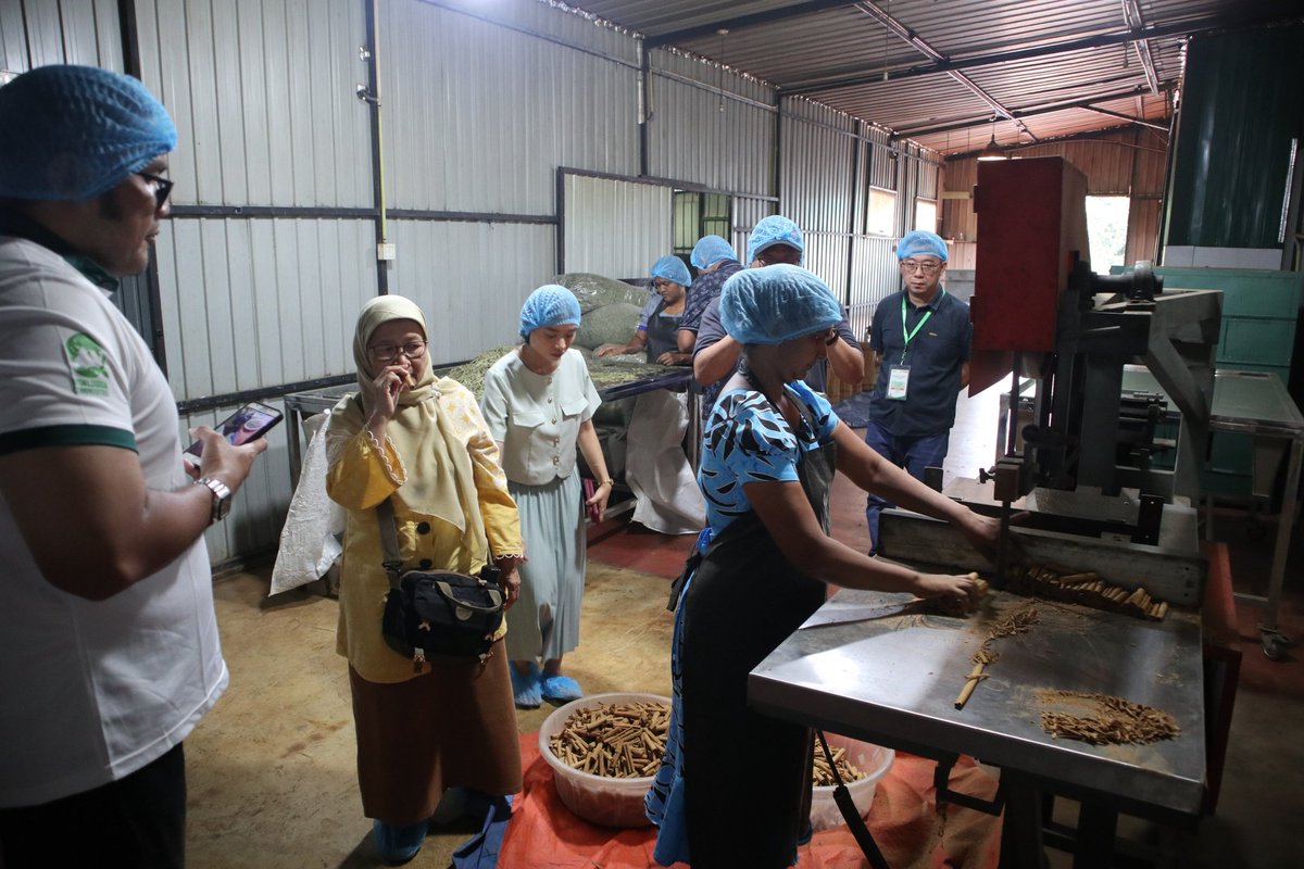 I joined the 14th Research &amp; Development Committee Meeting of the International Pepper Community (IPC) in Kandy, Sri Lanka on July 15–16, 2025. The meeting focused on advancing innovation, climate resilience, and improving the quality and sustainability of pepper production.