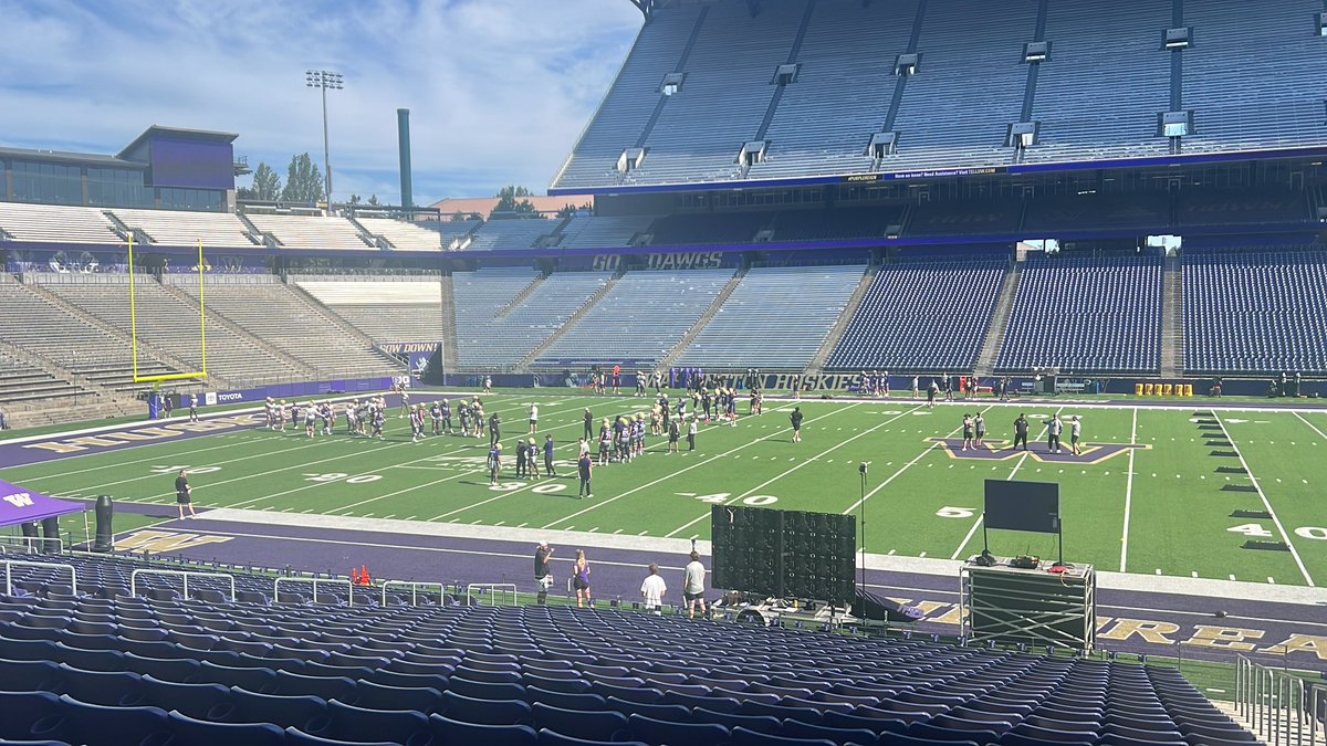 Scott Eklund (@scotteklund) on Twitter photo First day of <a href="/UW_Football/">Washington Football</a> 2025 fall camp is underway… <a href="/Dawgman247/">Dawgman.com</a> <a href="/Chris_Fetters/">Chris Fetters</a> <a href="/KimGrinolds/">Kim Grinolds</a> <a href="/JackMcCauley_/">Jack McCauley</a> <a href="/aaronwbeach/">Aaron Beach</a> #GoHuskies #BeAPro #PurpleReign First day of <a href="/UW_Football/">Washington Football</a> 2025 fall camp is underway… <a href="/Dawgman247/">Dawgman.com</a> <a href="/Chris_Fetters/">Chris Fetters</a> <a href="/KimGrinolds/">Kim Grinolds</a> <a href="/JackMcCauley_/">Jack McCauley</a> <a href="/aaronwbeach/">Aaron Beach</a> #GoHuskies #BeAPro #PurpleReign