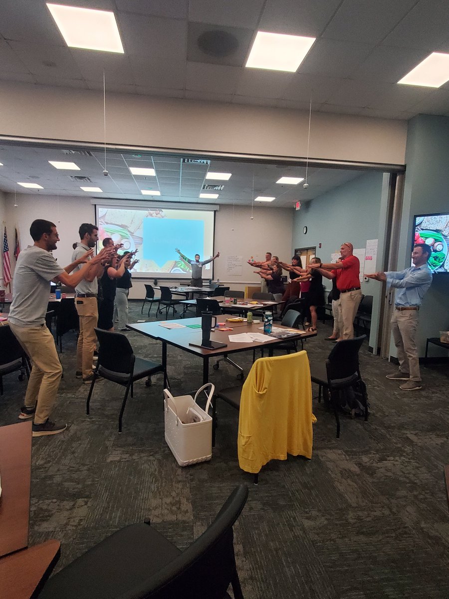 OpenWayLearning's tweet image. Last week, we had an inspiring day with the #WNCResilienceProject! Educators from @AVLCitySchools, @HCPSNC, Madison county, @jcpsnc, and @HCSNC came together to #reimagine what's possible for #education in WNC. Big thanks to all who made it a success! bit.ly/4lQnJQN