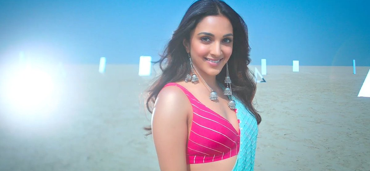 The facecard

HAPPY BIRTHDAY KIARA ADVANI