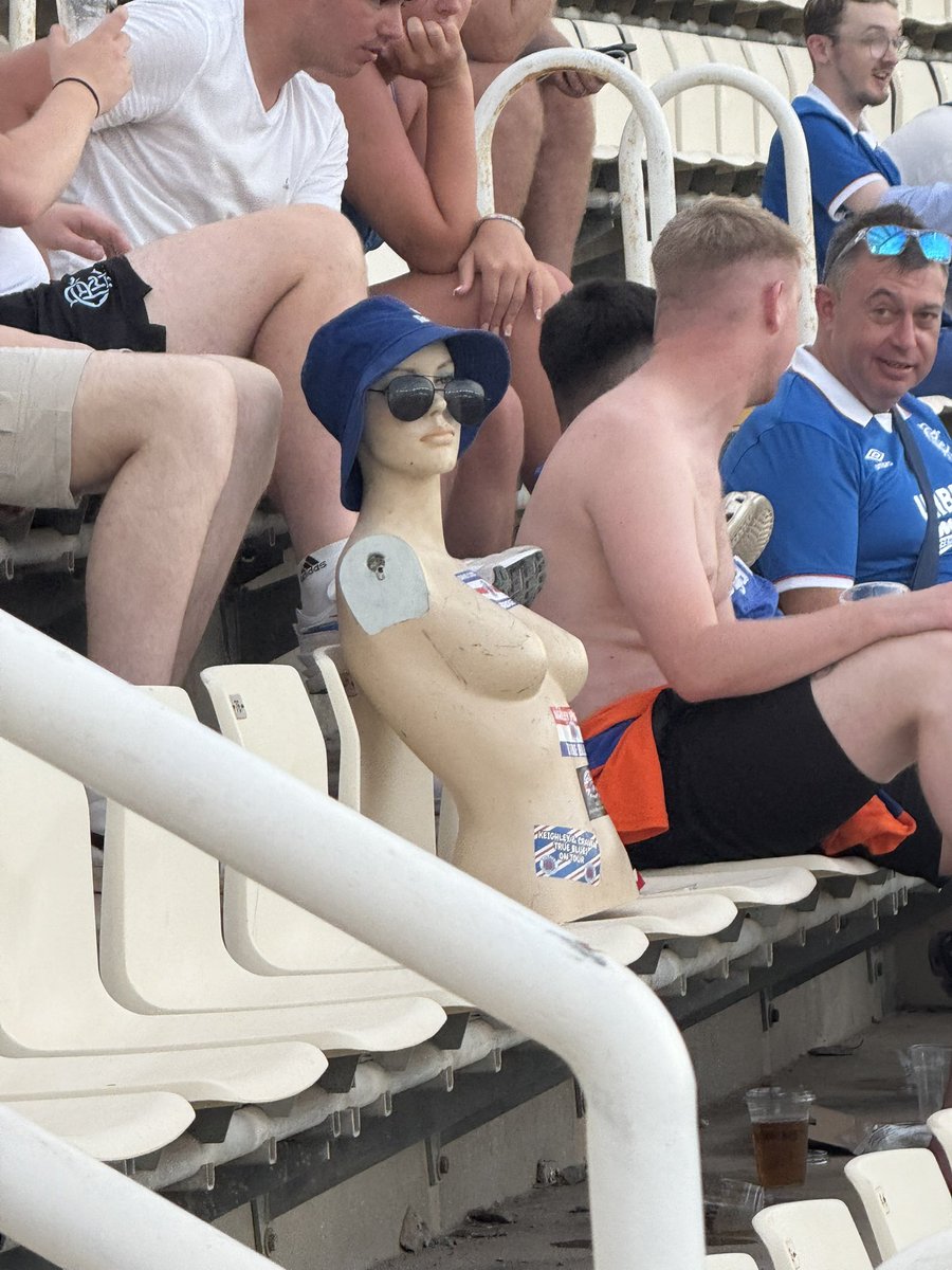 m44xxy's tweet image. Super Rangers away 😭😭😭