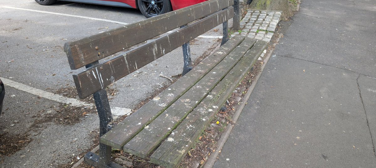 Darius G Laws ๐ฌ๐ง (@dariusglaws) on Twitter photo a tale of two benches in Lincoln. Sad to see the condition of the ones uphill by the Cathedral. Have a word <a href="/andreajenkyns/">Dame Andrea Jenkyns DBE ๐ฌ๐ง</a> a tale of two benches in Lincoln. Sad to see the condition of the ones uphill by the Cathedral. Have a word <a href="/andreajenkyns/">Dame Andrea Jenkyns DBE ๐ฌ๐ง</a>