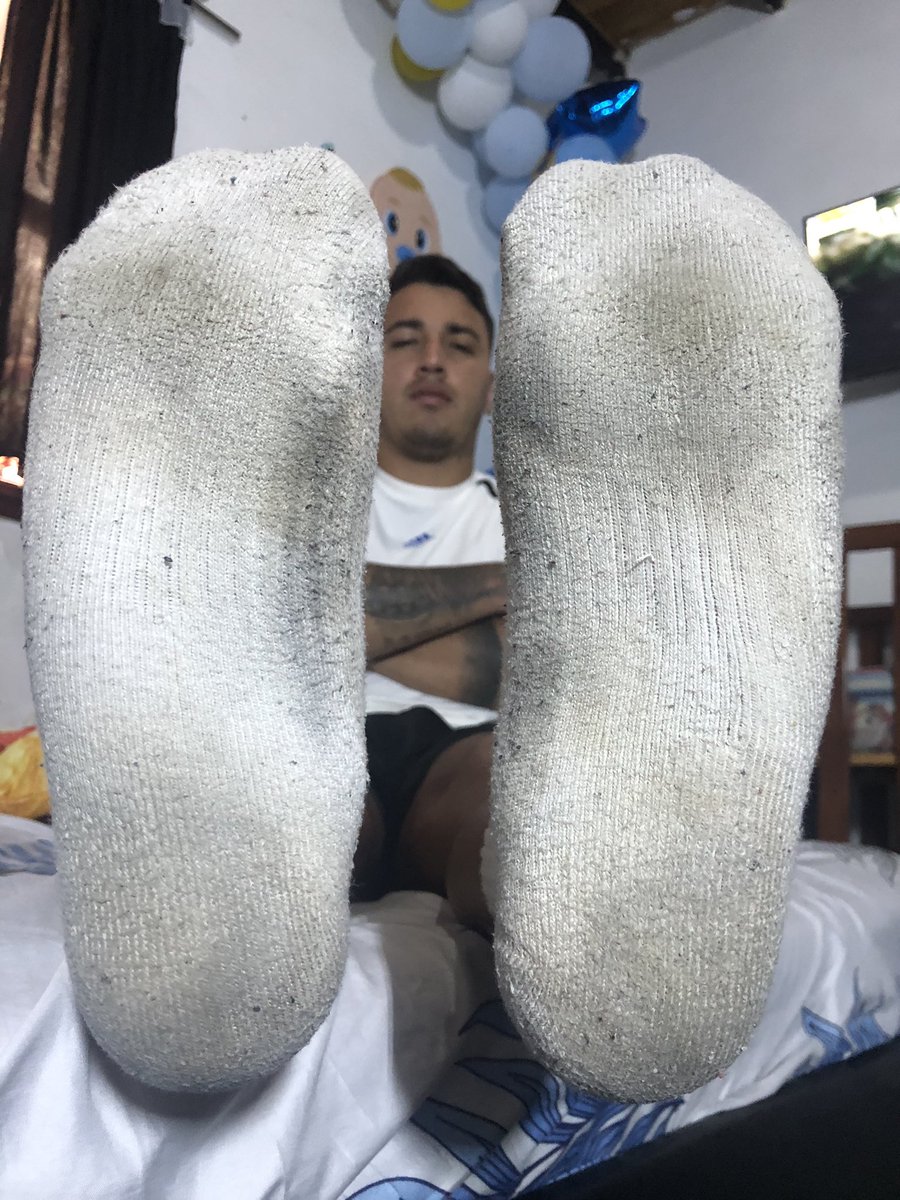 SIRCASHMANUEL0's tweet photo. You were born to serve me. Your place is at my feet, your wallet open for me.

You deserve no more than to obey my orders and pay tribute, my pleasure is your ruin... and even so, you can’t resist coming to dm and giving Rt https://t.co/H1xh27QUbd