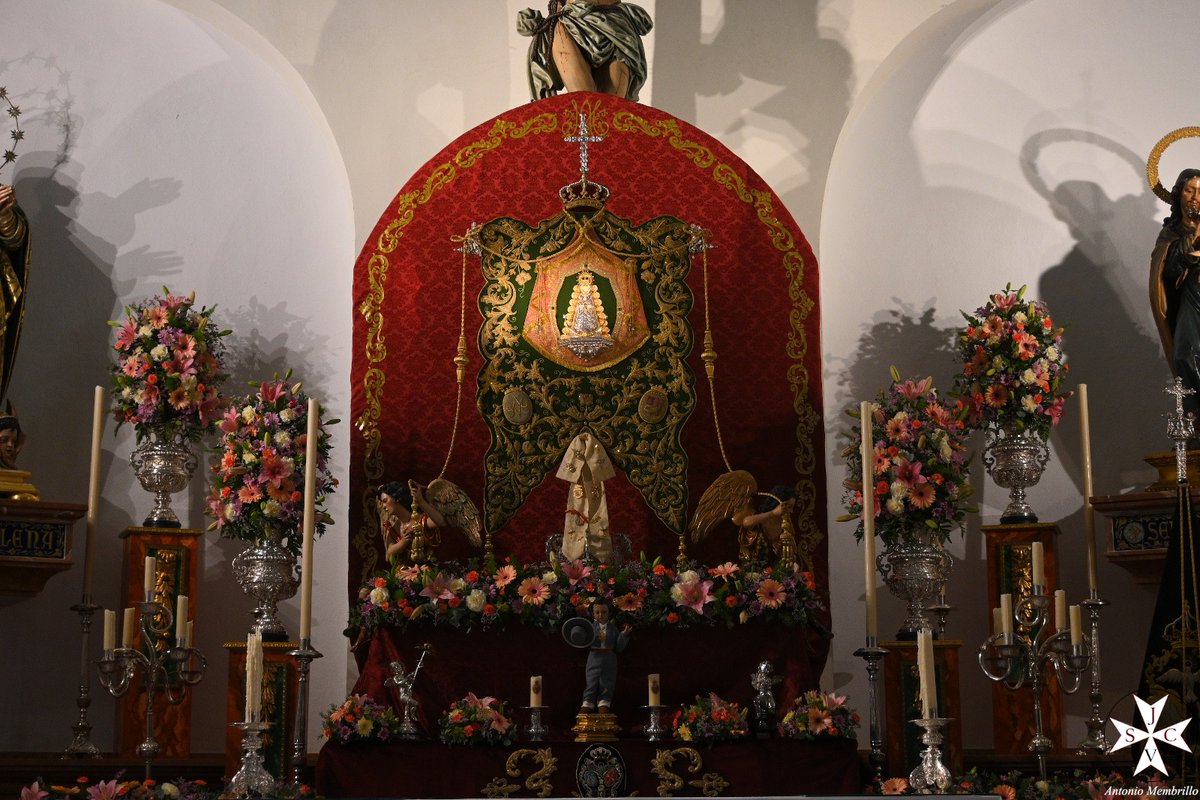 📸 Ya tenéis en nuestra web #SJCofradiera la galería fotográfica del altar de triduo de la Hermandad del Rocío de nuestro pueblo.

🔗: sjcofradiera.wordpress.com/2025/07/30/gal…

📲 #TDSCofrade #CofradiasAND