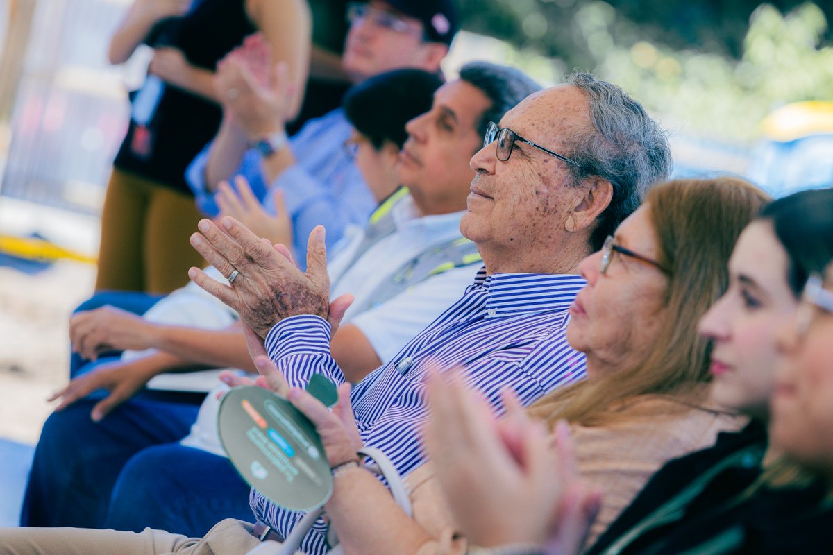 ✨ Agradezco a Torre One por permitirme ser testigo del acto de colocación de la primera piedra de este gran proyecto habitacional, en el distrito de Nuevo Cuscatlán.🤝 Esta inversión es un voto de confianza en nuestra gestión, que apuesta por el desarrollo local y sostenible.