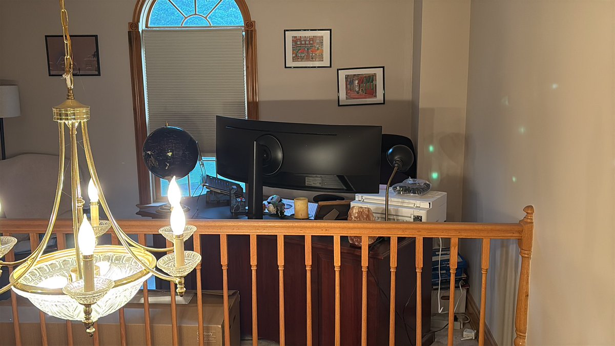 Ment4llyRegrded's tweet image. New #BattleStation.

49” Wide Screen. Will be getting a #StreamDeck as well to use as a #MacroPad. I will soon be able to look money at the simple push of a button. 🥴

#dsqaudfinancial