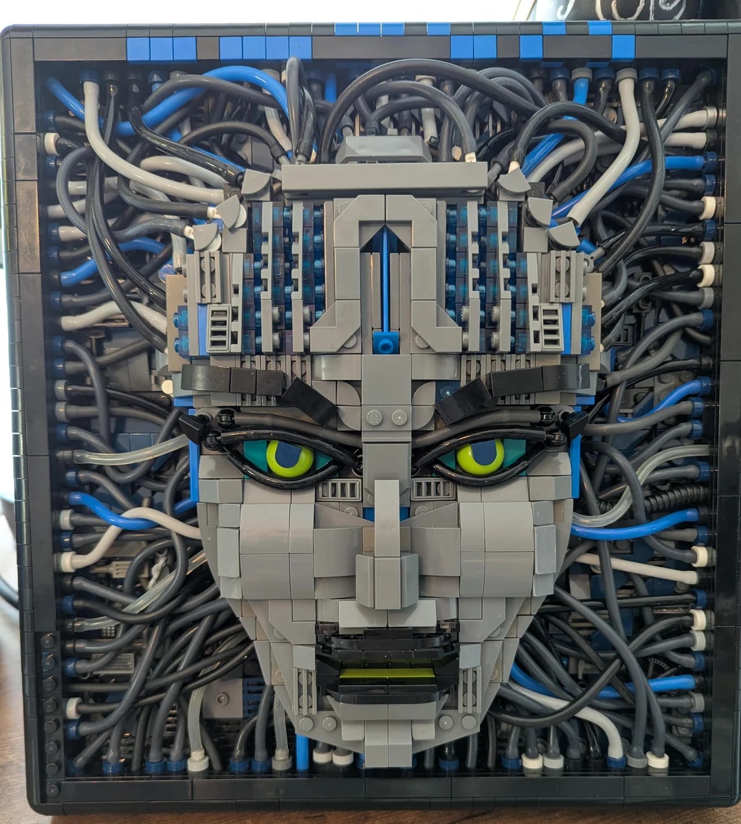 We spotted one of the coolest LEGO creations ever, with Redditor realestateagent0 sharing this incredible SHODAN tribute to r/lego! 👀

reddit.com/r/lego/comment…