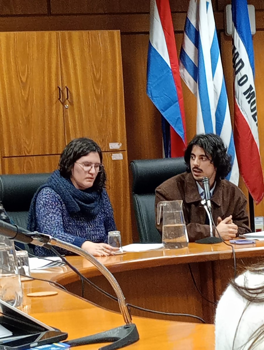 AFFUR (@affur_pitcnt) on Twitter photo 🔵 HoY | se presentó ante integrantes de la Cámara de Representantes el Plan Estratégico de Desarrollo de la Udelar: «Propuesta al País 2025-2029. Mejor Universidad al Servicio del Uruguay por Venir» junto a la delegación de la Intergremial <a href="/adur_udelar/">ADUR</a> <a href="/UthcPitcnt/">UTHC-PITCNT</a>
<a href="/asceepfeuu/">FEUU - URUGUAY</a> 🔵 HoY | se presentó ante integrantes de la Cámara de Representantes el Plan Estratégico de Desarrollo de la Udelar: «Propuesta al País 2025-2029. Mejor Universidad al Servicio del Uruguay por Venir» junto a la delegación de la Intergremial <a href="/adur_udelar/">ADUR</a> <a href="/UthcPitcnt/">UTHC-PITCNT</a>
<a href="/asceepfeuu/">FEUU - URUGUAY</a>