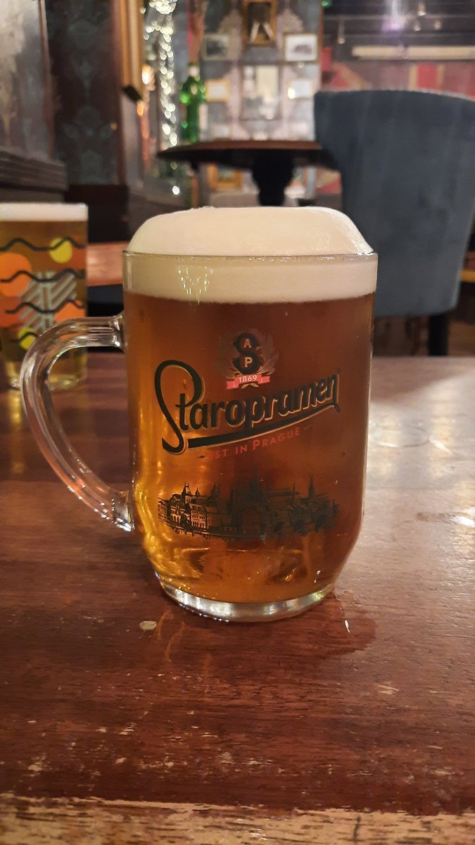 TheWindmill69's tweet photo. @PintsDrank Pint of Star. The Walrus SE1 https://t.co/vyJpGQGLSF