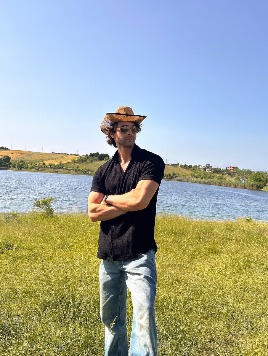 ㅤㅤㅤ
ㅤㅤㅤㅤㅤ
ㅤㅤㅤㅤㅤㅤㅤ🙂‍↔️🪏
ㅤㅤ
ㅤㅤㅤ