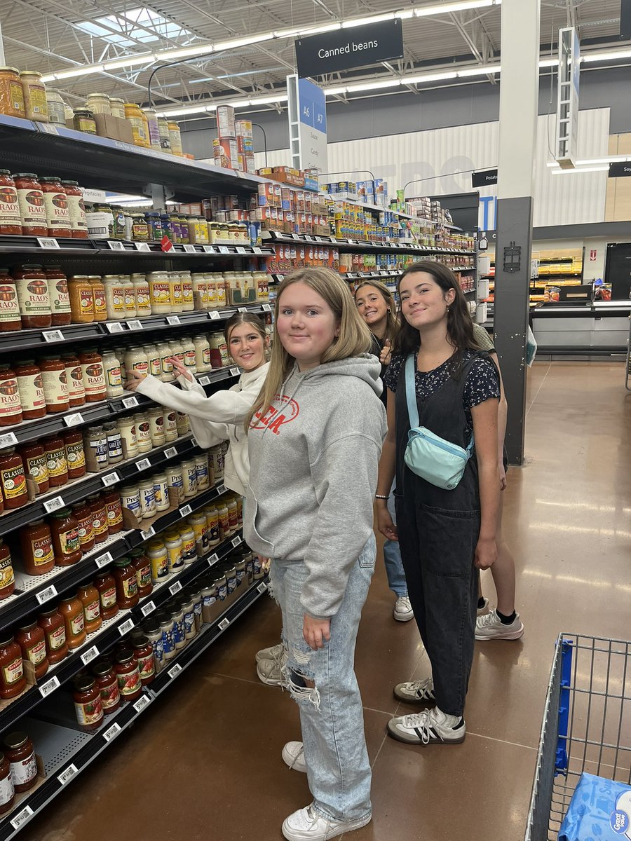 Cross County FCCLA (@ccfccla1) on Twitter photo We got the chance to support Hope Gospel Mission in York during our officer planning meeting today. Walmart donated $150 to our chapter to use to fight food insecurity.
<a href="/CrossCounty1/">Cross County</a> We got the chance to support Hope Gospel Mission in York during our officer planning meeting today. Walmart donated $150 to our chapter to use to fight food insecurity.
<a href="/CrossCounty1/">Cross County</a>