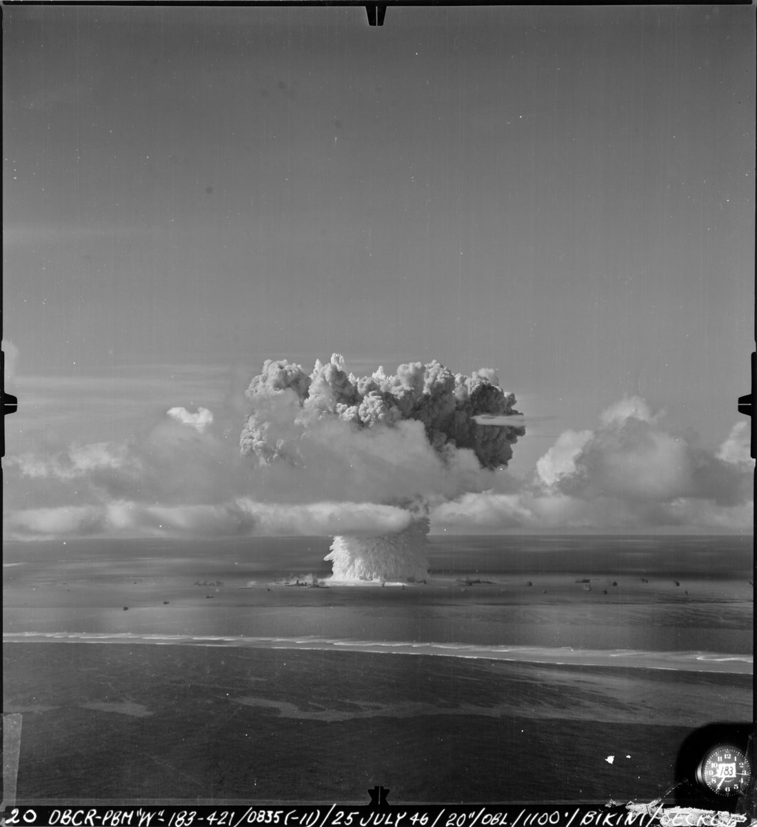 «Baker» underwater nuclear test, 23 kilotons, -27 m, Bikini Atoll lagoon, 25 July 1946. High quality and unusual angle.