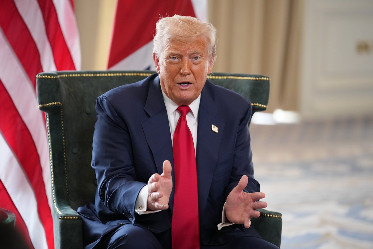 MartiniGuyYT's tweet image. BULLISH 🚨 PRESIDENT TRUMP JUST ANNOUNCED A TRADE DEAL WITH SOUTH KOREA 

IMPOSING 15% TARIFFS AND $350 BILLION INVESTMENT DEAL