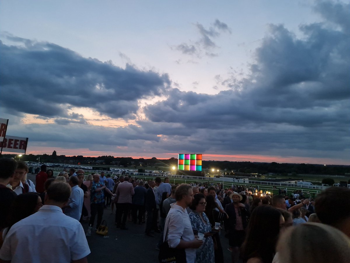 EmmaJanesLife's tweet image. My daughter requested me not to post her picture but we had a fabulous night together at #Sanddown #TomJones