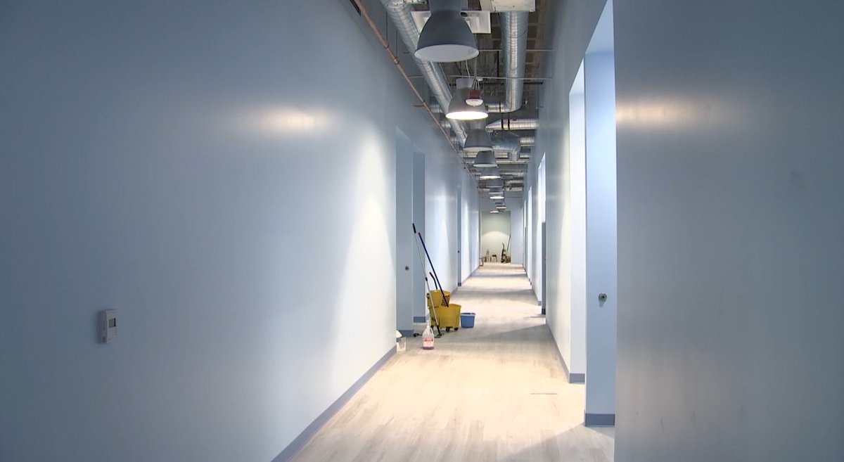 A middle school is getting ready to open inside a Las Vegas mall!

STORY: fox5vegas.com/2025/07/29/its…