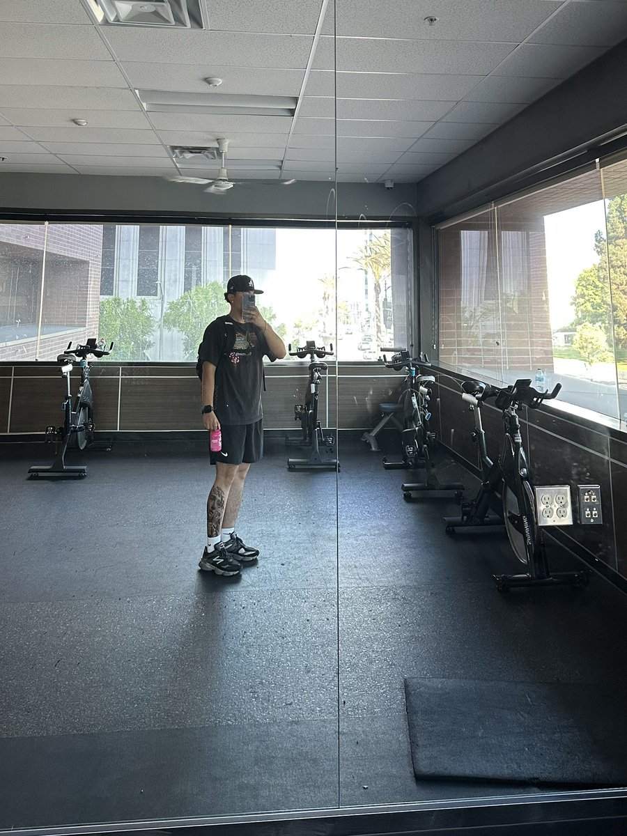 906d3nnis's tweet photo. Good gym 🌟 https://t.co/7dhAsyw9pB