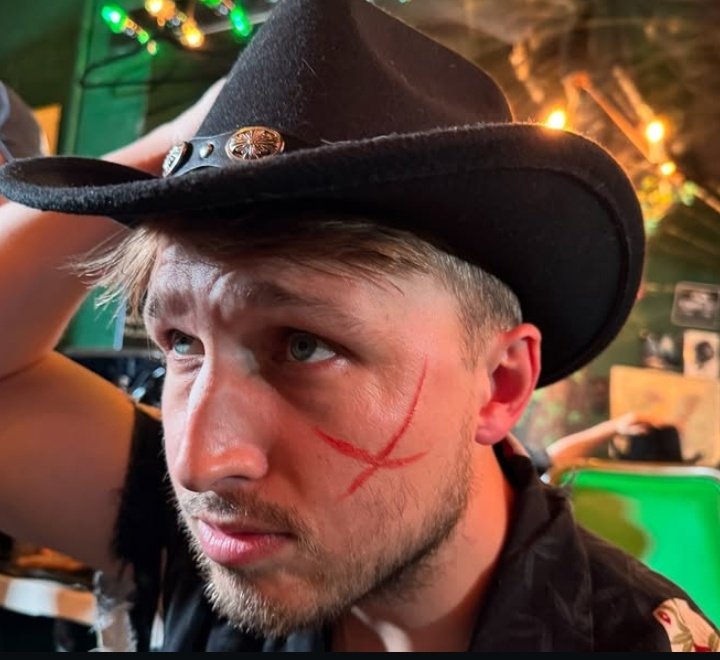 shourtgela's tweet image. #NEEDTHAT