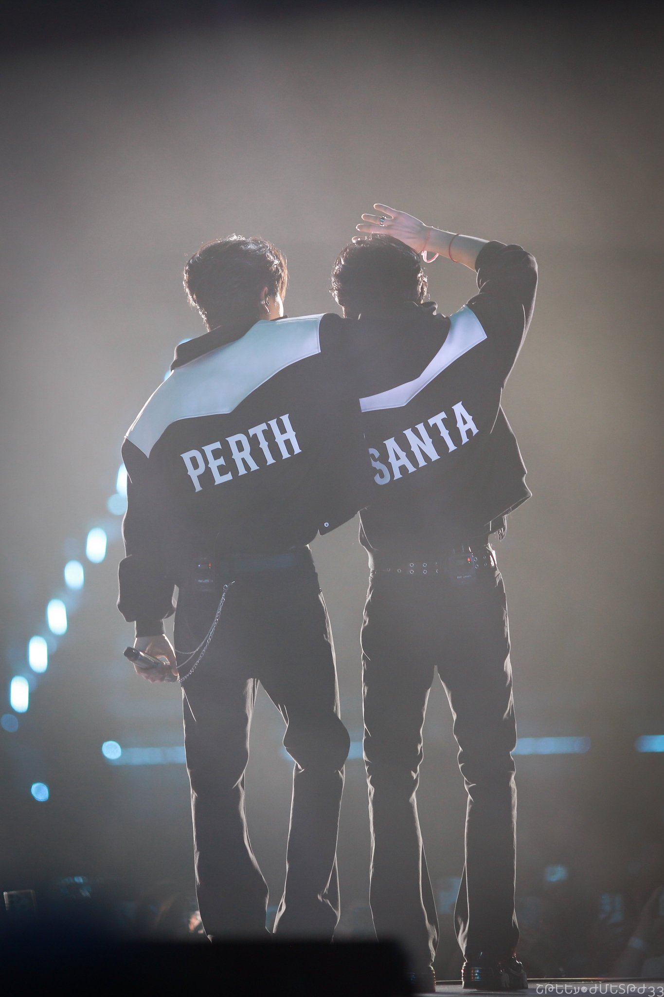 PERTHSANTA FAM FANS 🖤🤍❤️ on X: 