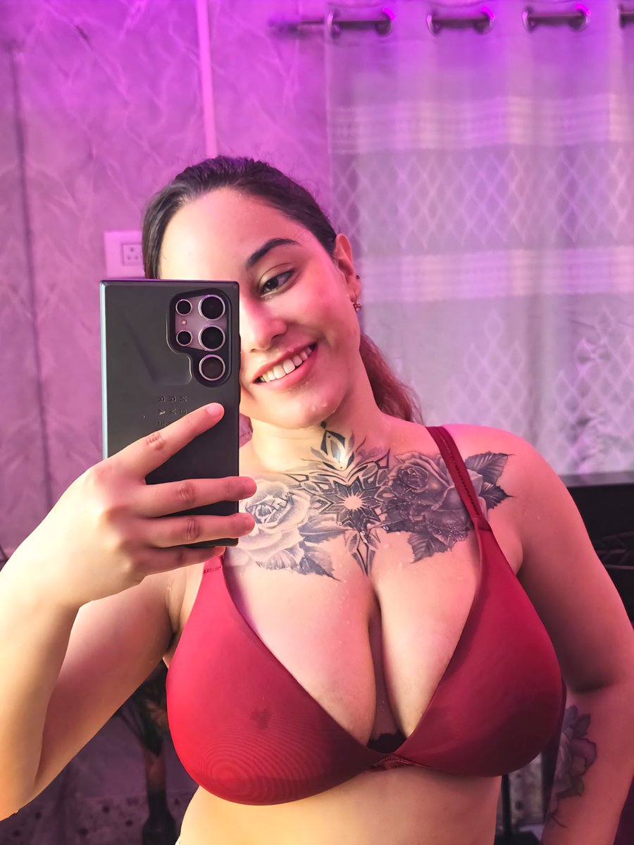 कैसी है Night SELFIE 🤳