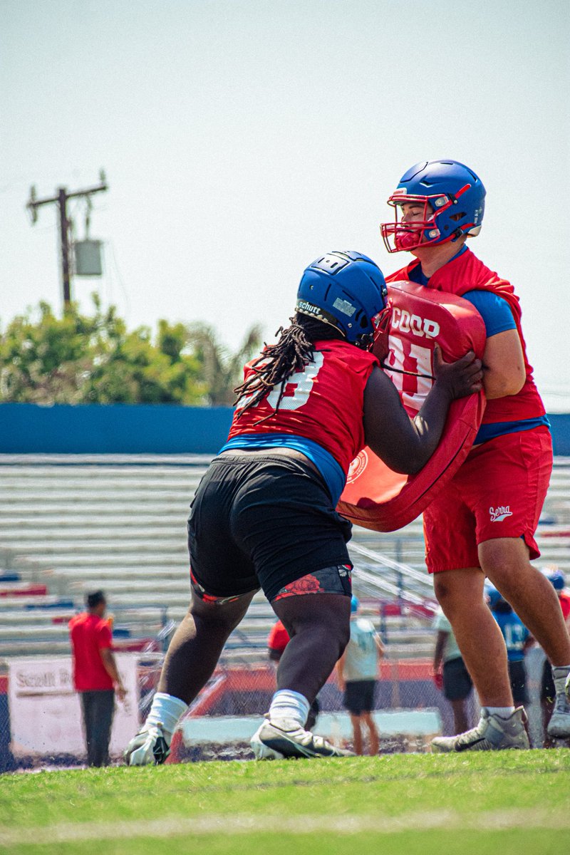 _maybetyler's tweet photo. The grind never stops we just now getting started #SFG @Serra__Football @Jwoull87 @CoachDMinor https://t.co/HN9W3n8qJX