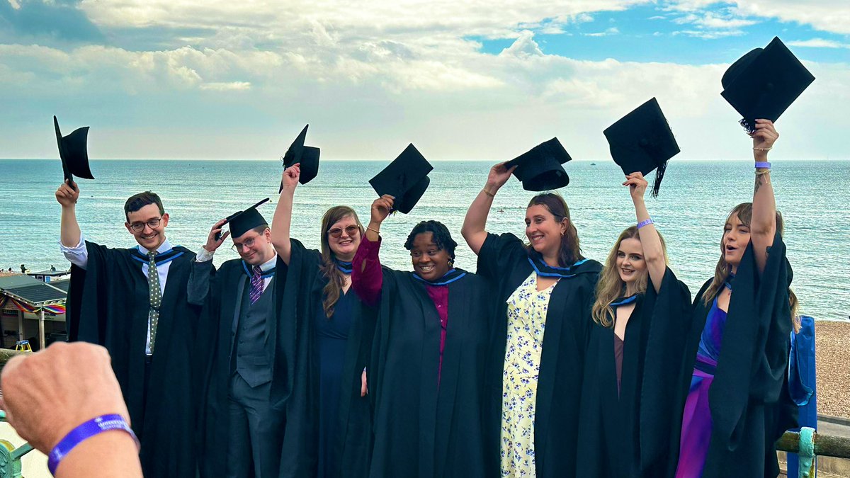 Very proud dad today as my lovely daughter celebrates her SECOND uni graduation and is now a fully qualified teacher!!

Well done J, love you loads 🫶🏻