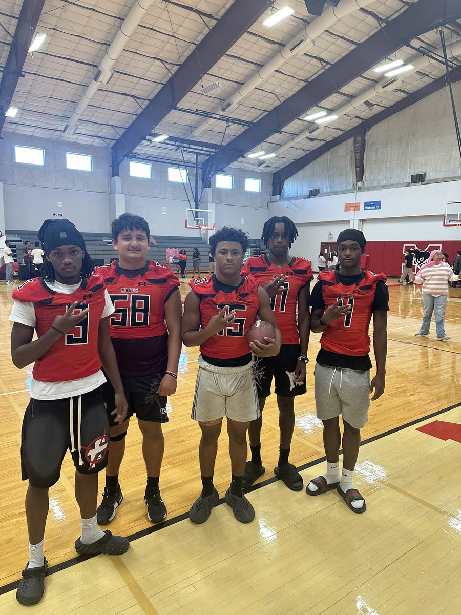 Coach Romero (@coach_romero_) on Twitter photo Our Varsity Athletes came out today to answer questions & spread the word about <a href="/Manor_Sports/">Manor ISD Athletics</a> at the 2025 9th Grade Mustang Camp!
#WAMM #ManorPride
<a href="/ManorHSFootball/">Manor Mustang Football</a>
<a href="/Coach_Keller/">James Keller</a>
<a href="/CoachBrou44/">Jonathan Brou</a>
<a href="/CoachBrown0417/">Todd Brown</a> Our Varsity Athletes came out today to answer questions & spread the word about <a href="/Manor_Sports/">Manor ISD Athletics</a> at the 2025 9th Grade Mustang Camp!
#WAMM #ManorPride
<a href="/ManorHSFootball/">Manor Mustang Football</a>
<a href="/Coach_Keller/">James Keller</a>
<a href="/CoachBrou44/">Jonathan Brou</a>
<a href="/CoachBrown0417/">Todd Brown</a>
