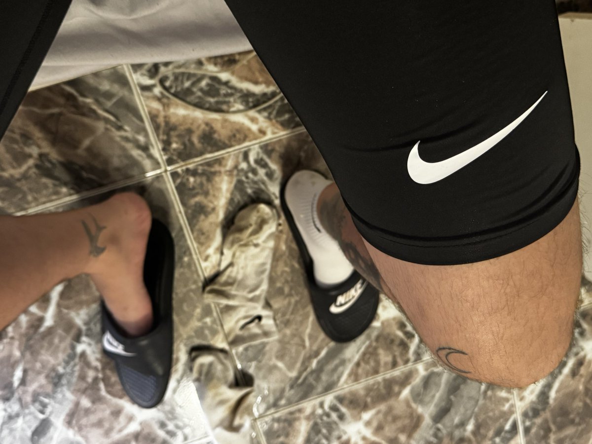 elDelBoxerNegro's tweet photo. Esto no es postureo, es fetiche.  
Hoy han sudado. Ya sabes qué toca.

#usedsocks #fetiche #fetishgear #underwearfetish #nikeboys  
📦📬 DMs abiertos https://t.co/CTuUpScR5i