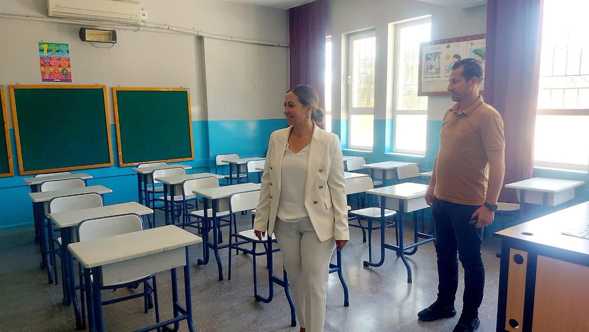 Okul yöneticileriyle bir araya gelen Sayın Müdürümüz, okulun fiziki durumu hakkında yerinde gözlemlerde bulunarak yeni eğitim öğretim yılı öncesinde yapılması gereken çalışmalarla ilgili değerlendirmelerde bulundu.
