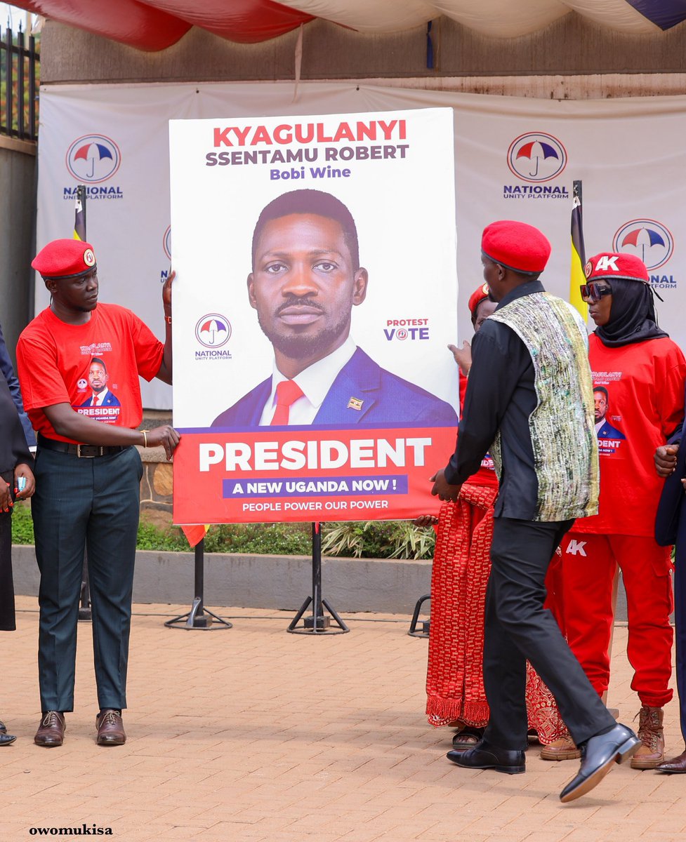 Today,  I with the team participated in unveiling the official poster of our president <a href="/HEBobiwine/">BOBI WINE</a> 
Protest vote 🗳️ 
Toroma county tujja tujja👊👊🇺🇬