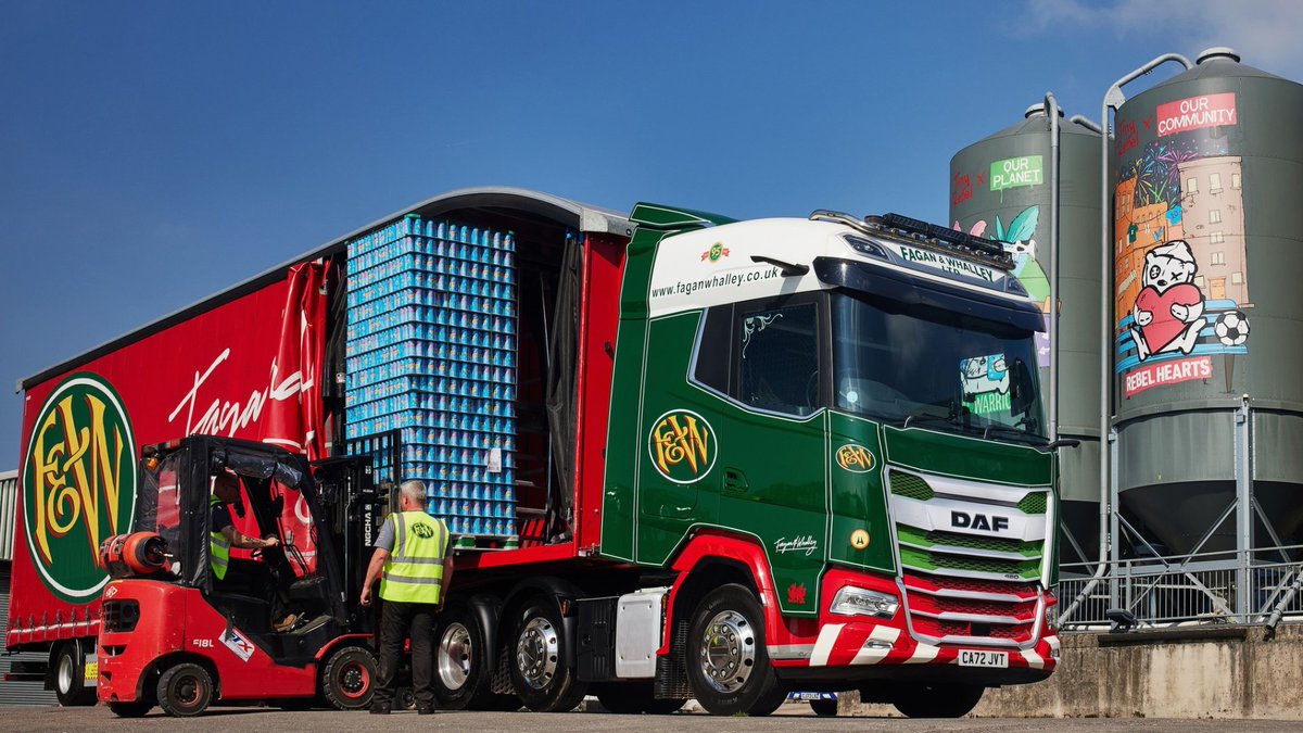 DAF Trucks UK ๐ฌ๐ง (@daftrucksuk) on Twitter photo Special delivery. ๐ฆ
๐ธ <a href="/FaganWhalley/">Fagan & Whalley Ltd</a>
What have you been hauling today, truckers?
#Trucking #Trucks #DAFTrucks Special delivery. ๐ฆ
๐ธ <a href="/FaganWhalley/">Fagan & Whalley Ltd</a>
What have you been hauling today, truckers?
#Trucking #Trucks #DAFTrucks