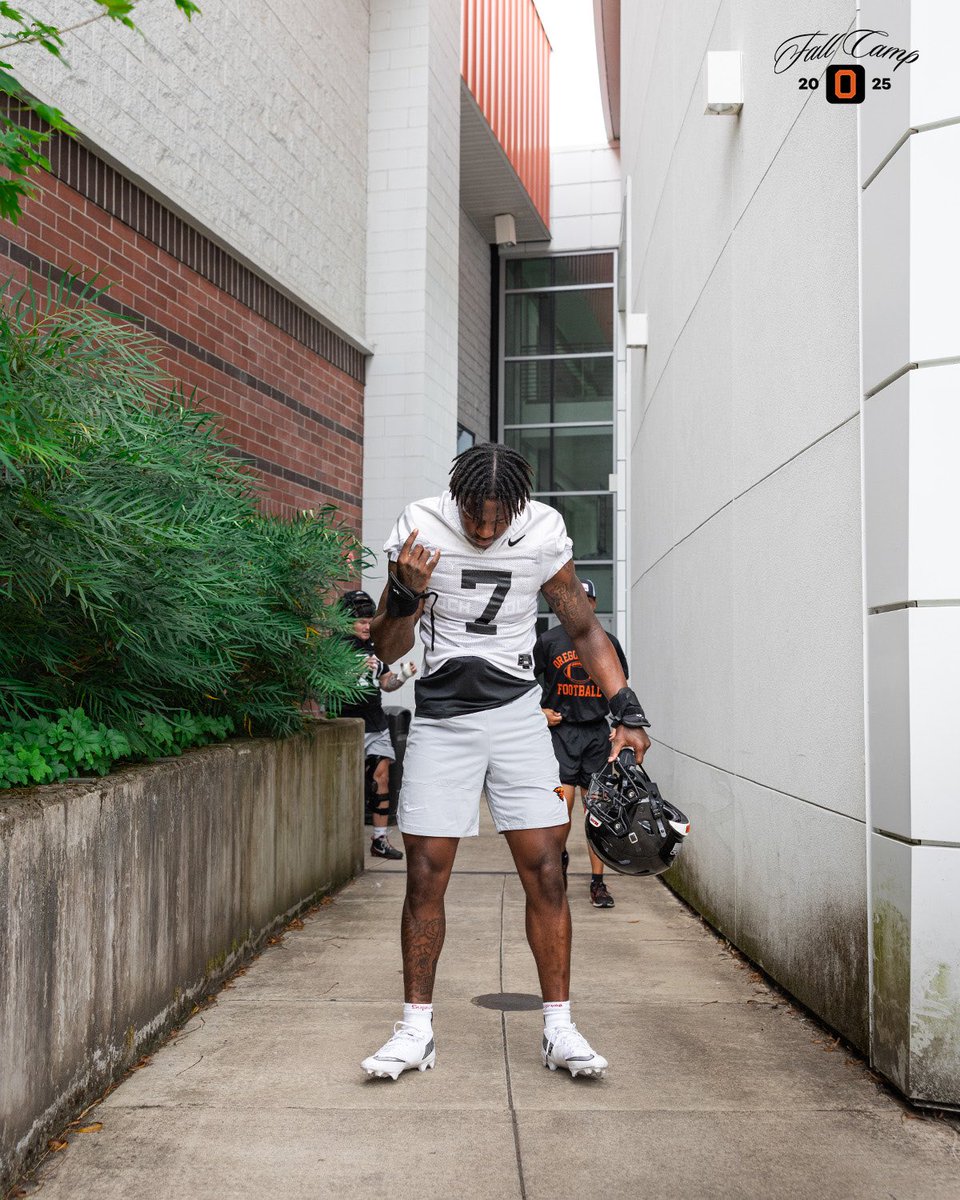 the boys are back 📸