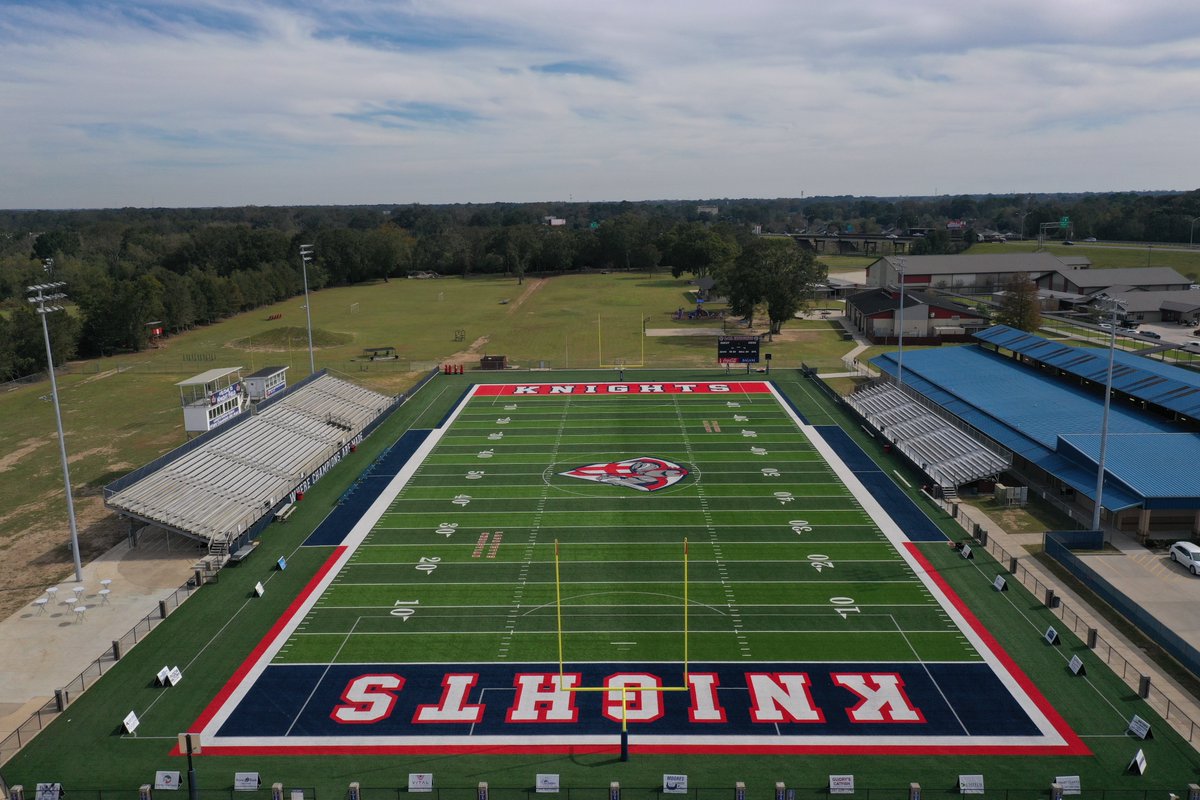 GeoSurfaces's tweet photo. Knights in armor
๐Lafayette Christian Academy
#geosurfaces #football #louisianafootball #turfinstall https://t.co/9S3gF0qSRK