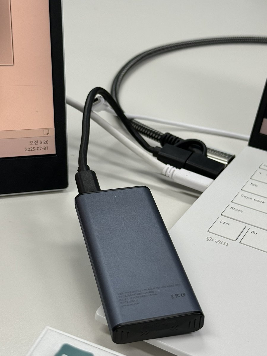 과제 하던 중에 win11 설치가 아아주 오래 걸려서 힘들어하고 있었는데, 동기가 vmx 파일을 줬다. 최고!!!🤩