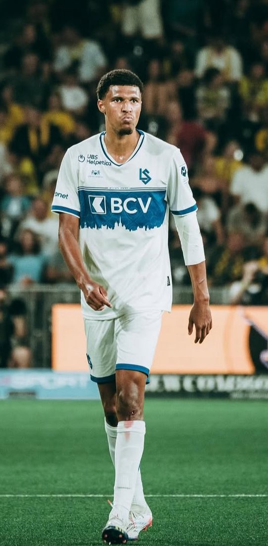 WFCGRONINGEN's tweet image. NEC #Nijmegen heeft gisteren na de mega snelle deal van Roefs ( die binnen 1.5 dag afgerond is )

Gisteravond contact opgenomen met target Karim #Sow van FC #lausannesport 🇨🇭

Gister is er een bod gedaan afgewezen ( daarna geprobeerd de prijs te drukken)

vanochtend nieuw bod!